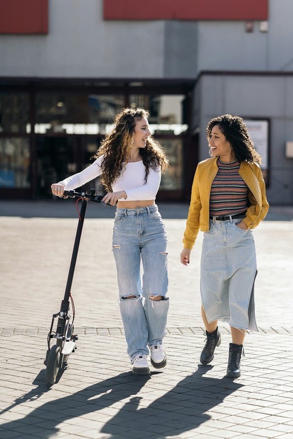 Découvrez le scooter electrique 125 : puissance et écologie